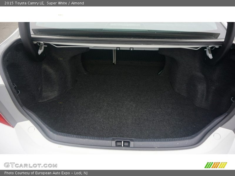 Super White / Almond 2015 Toyota Camry LE