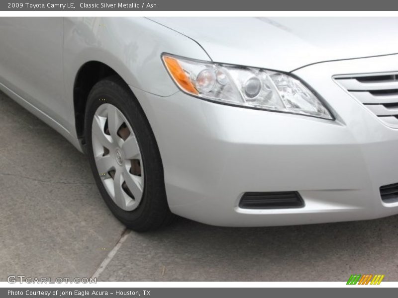 Classic Silver Metallic / Ash 2009 Toyota Camry LE