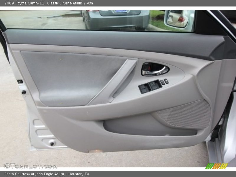 Classic Silver Metallic / Ash 2009 Toyota Camry LE