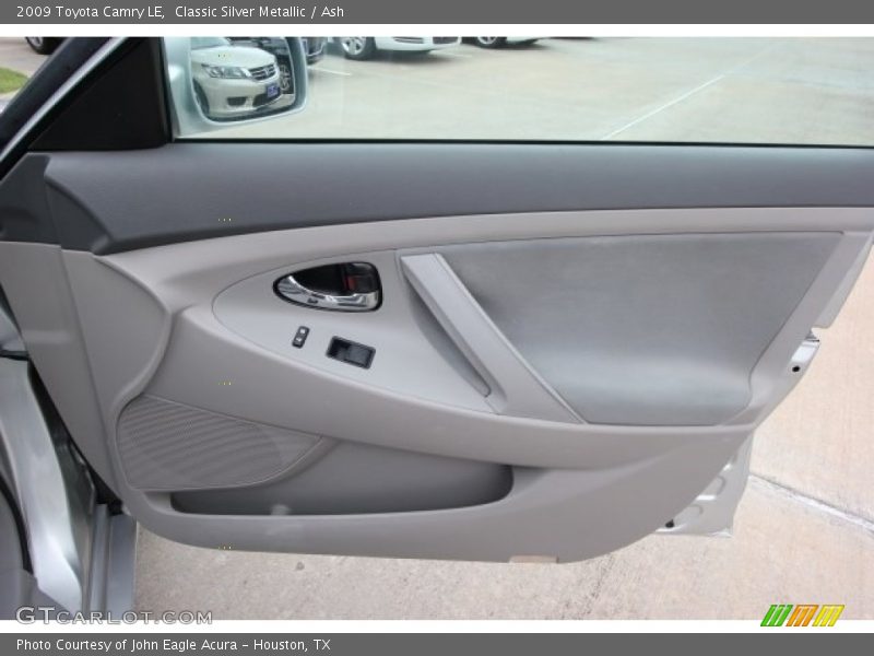 Classic Silver Metallic / Ash 2009 Toyota Camry LE