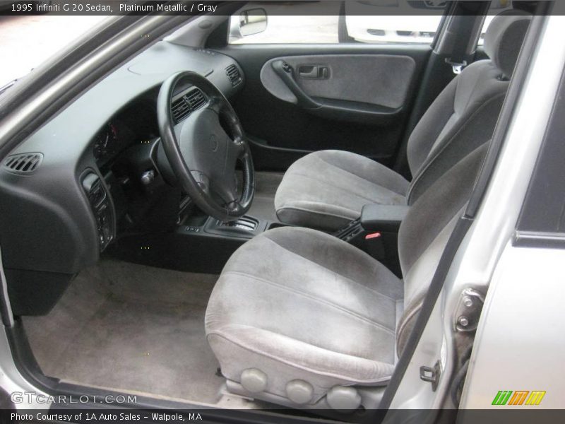 Platinum Metallic / Gray 1995 Infiniti G 20 Sedan