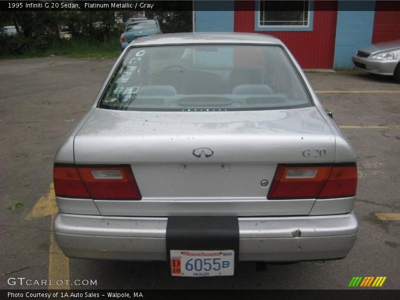 Platinum Metallic / Gray 1995 Infiniti G 20 Sedan