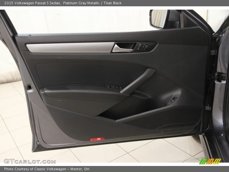 Platinum Gray Metallic / Titan Black 2015 Volkswagen Passat S Sedan