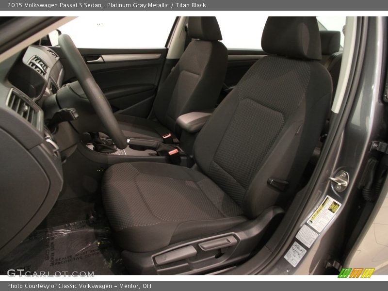 Platinum Gray Metallic / Titan Black 2015 Volkswagen Passat S Sedan
