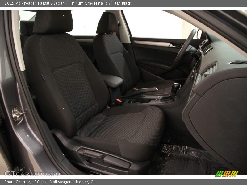 Platinum Gray Metallic / Titan Black 2015 Volkswagen Passat S Sedan