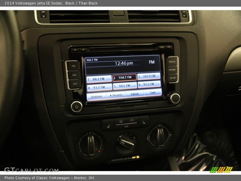 Black / Titan Black 2014 Volkswagen Jetta SE Sedan