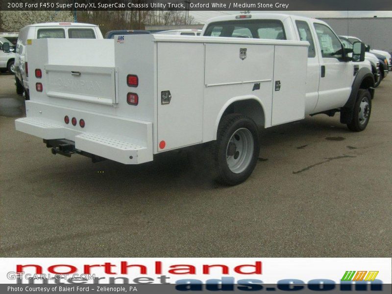 Oxford White / Medium Stone Grey 2008 Ford F450 Super Duty XL SuperCab Chassis Utility Truck