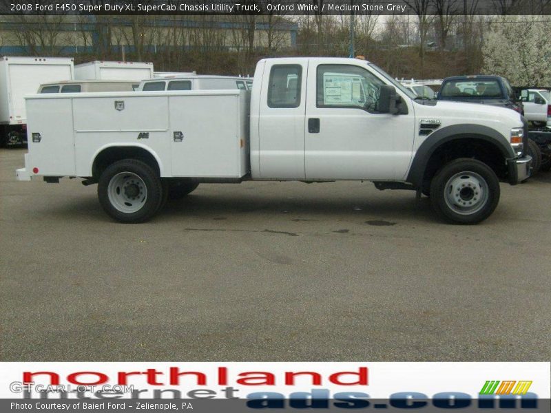 Oxford White / Medium Stone Grey 2008 Ford F450 Super Duty XL SuperCab Chassis Utility Truck