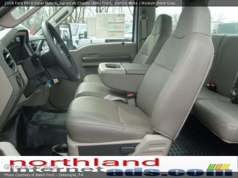 Oxford White / Medium Stone Grey 2008 Ford F450 Super Duty XL SuperCab Chassis Utility Truck