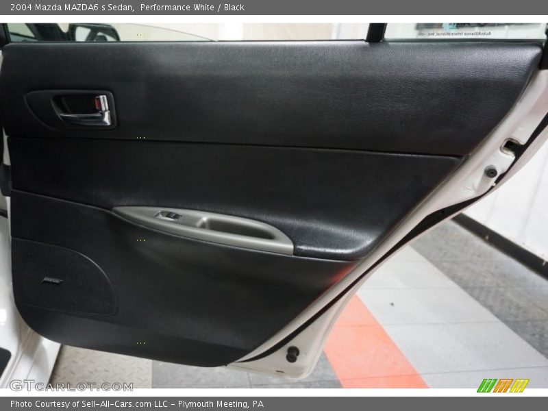 Performance White / Black 2004 Mazda MAZDA6 s Sedan