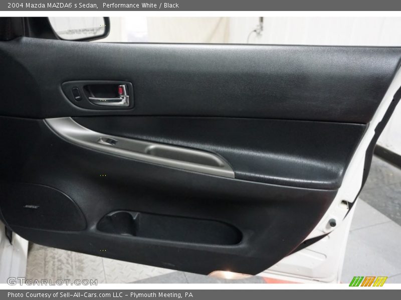 Performance White / Black 2004 Mazda MAZDA6 s Sedan