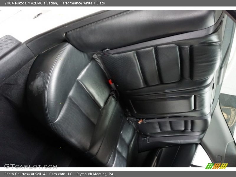Performance White / Black 2004 Mazda MAZDA6 s Sedan