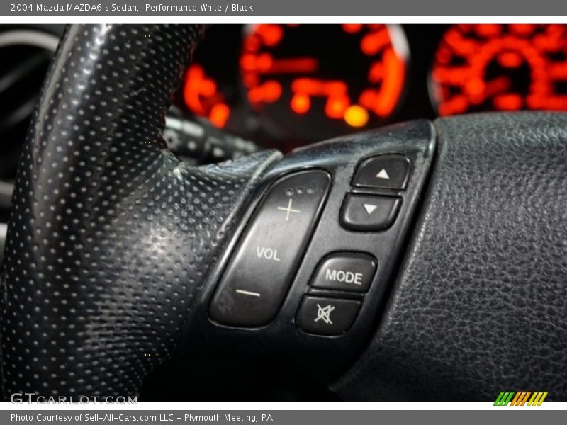 Performance White / Black 2004 Mazda MAZDA6 s Sedan