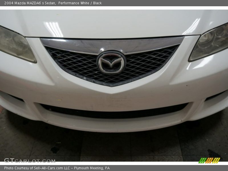 Performance White / Black 2004 Mazda MAZDA6 s Sedan