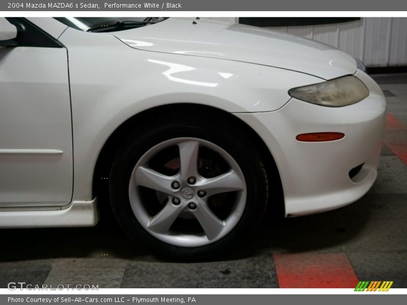 Performance White / Black 2004 Mazda MAZDA6 s Sedan