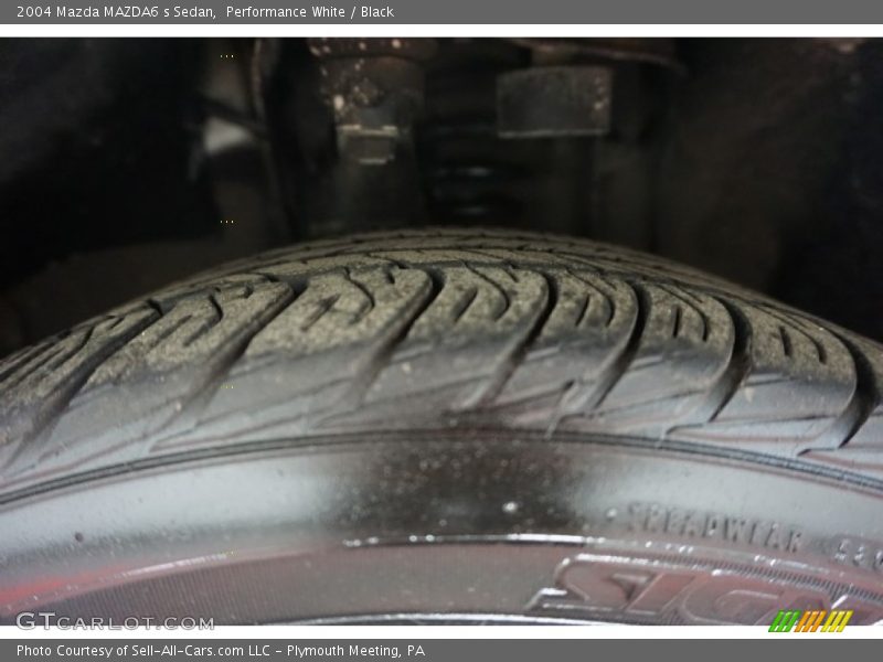 Performance White / Black 2004 Mazda MAZDA6 s Sedan