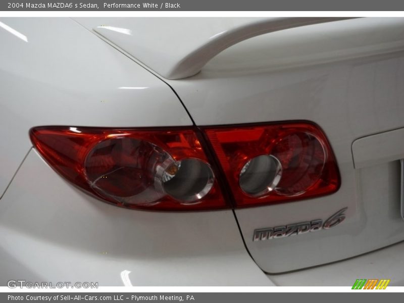 Performance White / Black 2004 Mazda MAZDA6 s Sedan