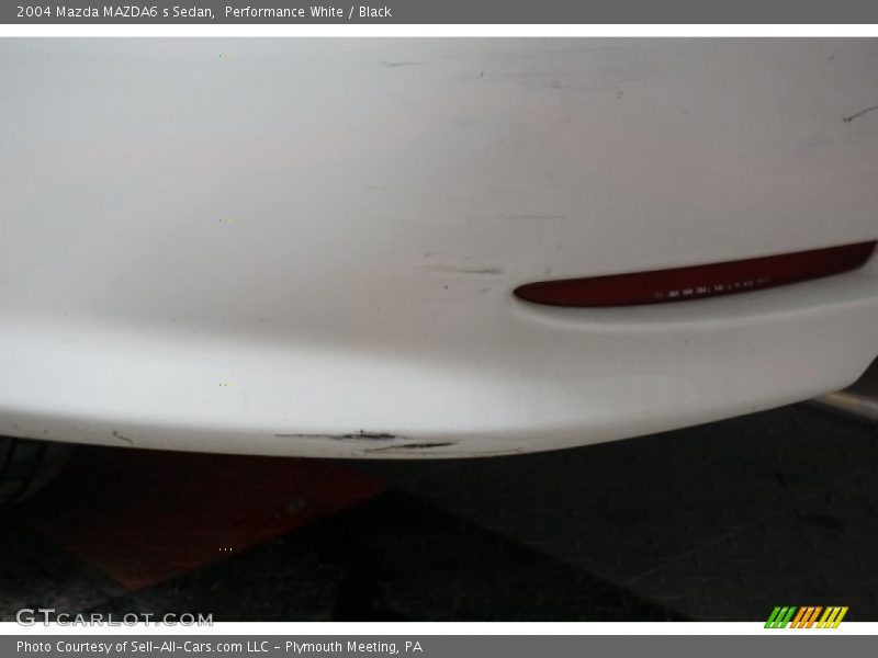 Performance White / Black 2004 Mazda MAZDA6 s Sedan