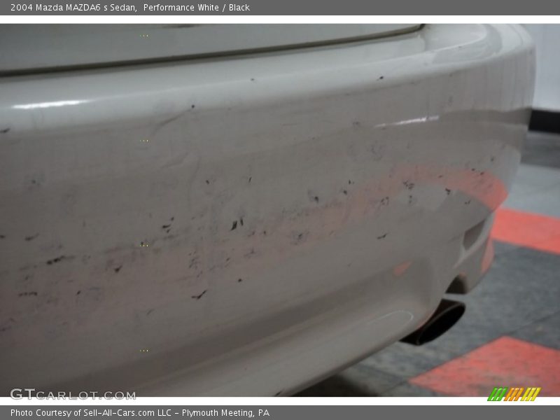 Performance White / Black 2004 Mazda MAZDA6 s Sedan