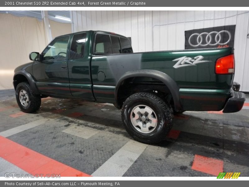 Forest Green Metallic / Graphite 2001 Chevrolet S10 ZR2 Extended Cab 4x4