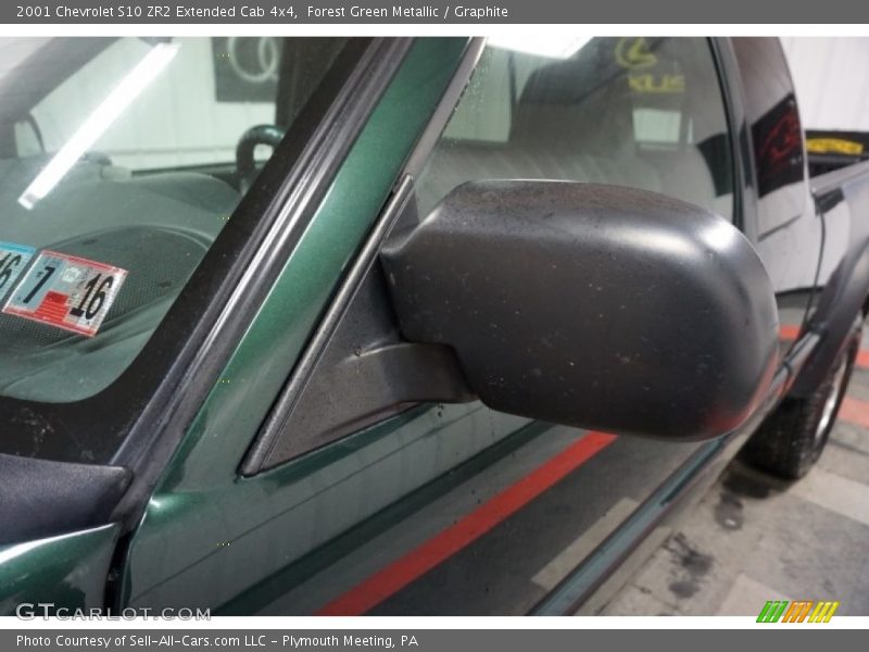 Forest Green Metallic / Graphite 2001 Chevrolet S10 ZR2 Extended Cab 4x4