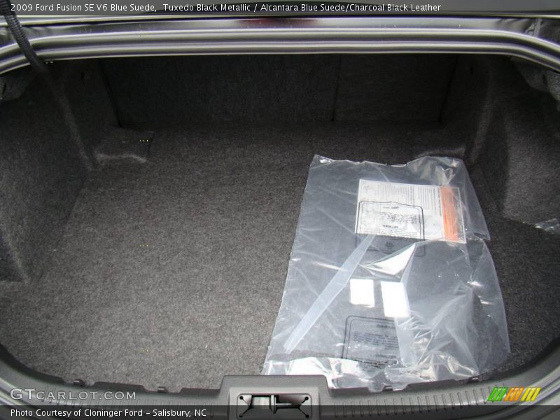 Tuxedo Black Metallic / Alcantara Blue Suede/Charcoal Black Leather 2009 Ford Fusion SE V6 Blue Suede