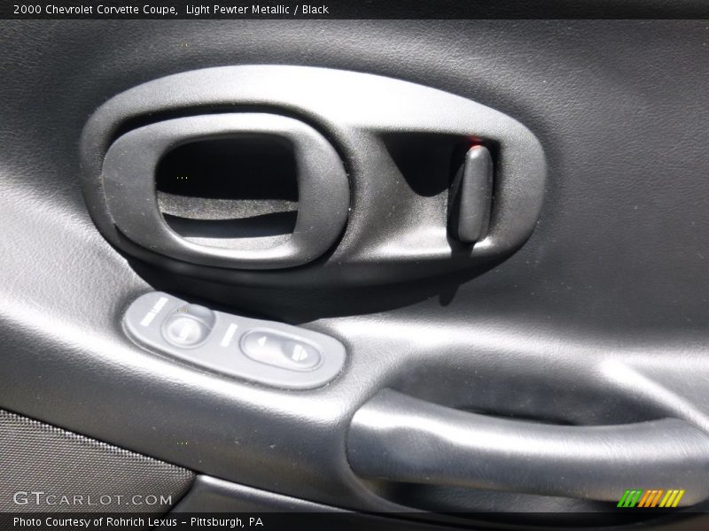 Light Pewter Metallic / Black 2000 Chevrolet Corvette Coupe