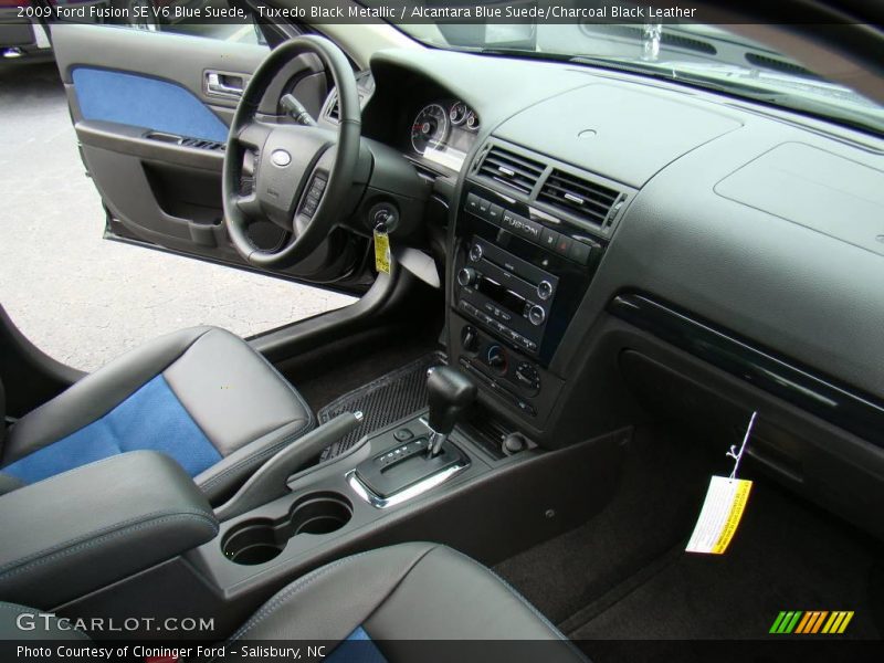 Tuxedo Black Metallic / Alcantara Blue Suede/Charcoal Black Leather 2009 Ford Fusion SE V6 Blue Suede