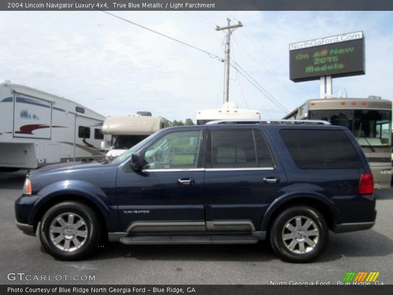 True Blue Metallic / Light Parchment 2004 Lincoln Navigator Luxury 4x4