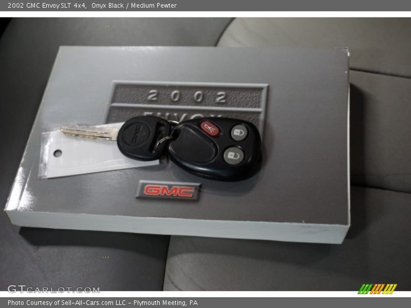 Onyx Black / Medium Pewter 2002 GMC Envoy SLT 4x4