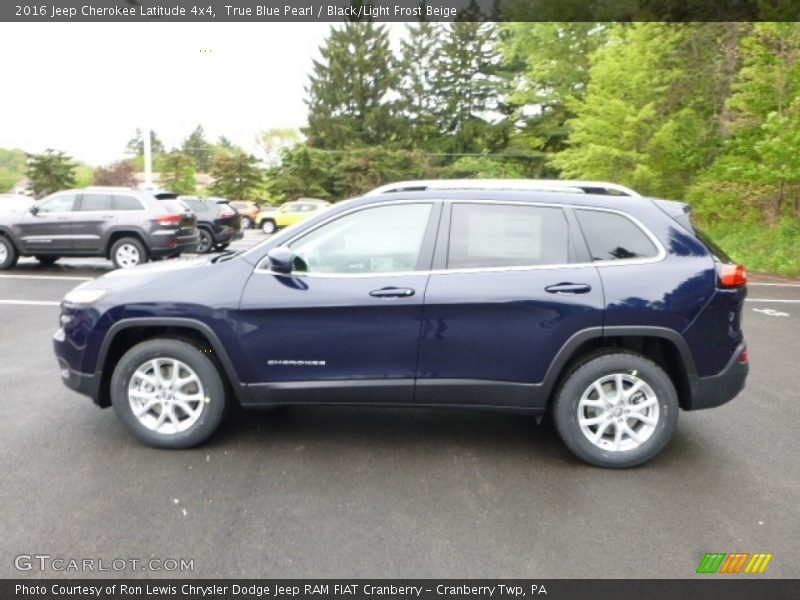 True Blue Pearl / Black/Light Frost Beige 2016 Jeep Cherokee Latitude 4x4