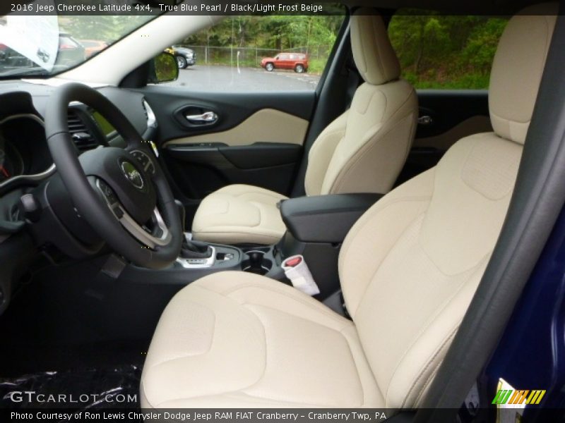 True Blue Pearl / Black/Light Frost Beige 2016 Jeep Cherokee Latitude 4x4