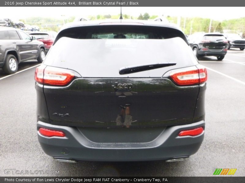 Brilliant Black Crystal Pearl / Black 2016 Jeep Cherokee Sport Altitude 4x4