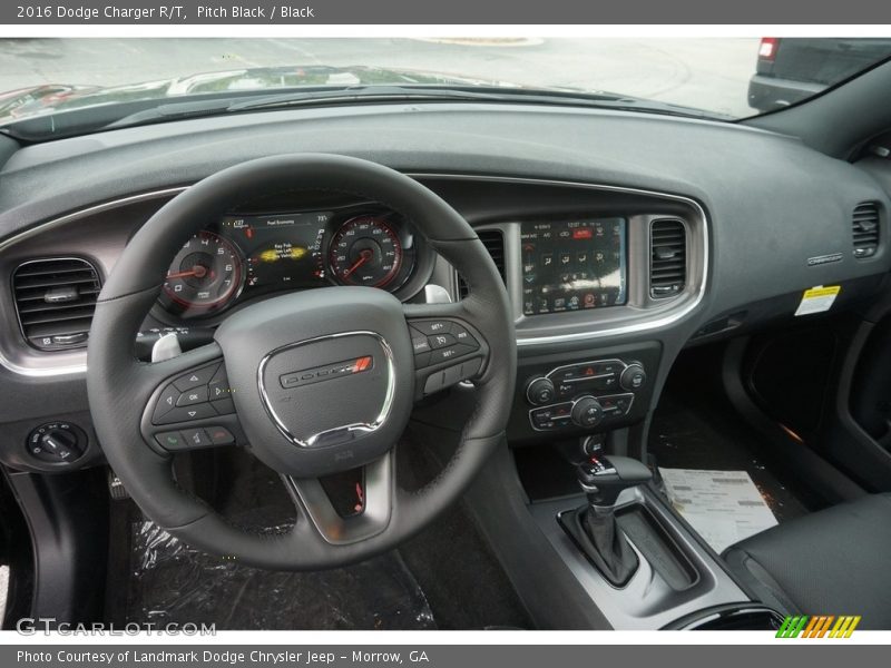 Pitch Black / Black 2016 Dodge Charger R/T