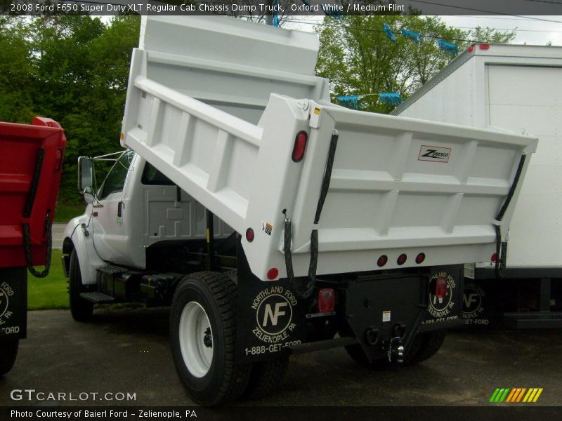 Oxford White / Medium Flint 2008 Ford F650 Super Duty XLT Regular Cab Chassis Dump Truck