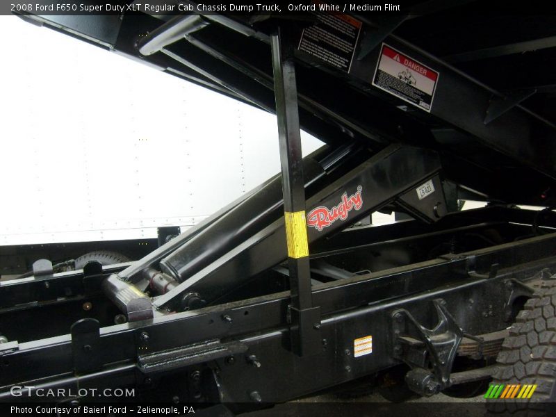 Oxford White / Medium Flint 2008 Ford F650 Super Duty XLT Regular Cab Chassis Dump Truck