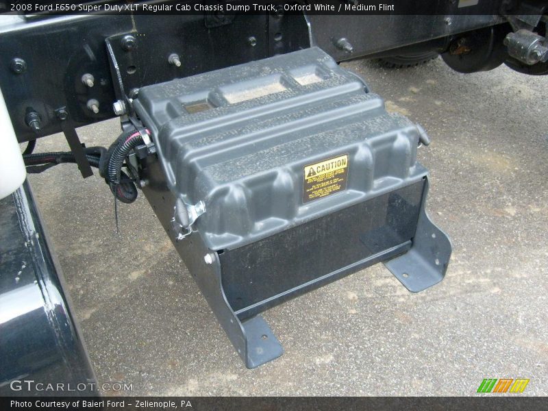 Oxford White / Medium Flint 2008 Ford F650 Super Duty XLT Regular Cab Chassis Dump Truck