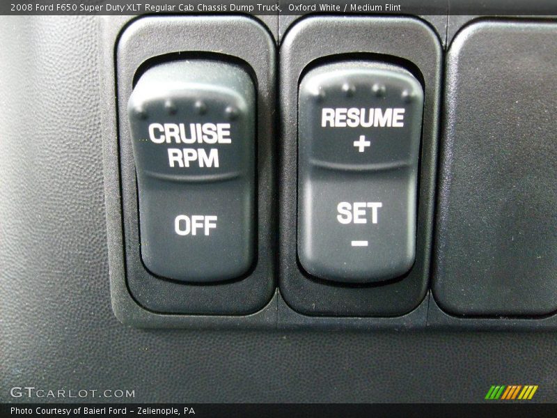 Oxford White / Medium Flint 2008 Ford F650 Super Duty XLT Regular Cab Chassis Dump Truck