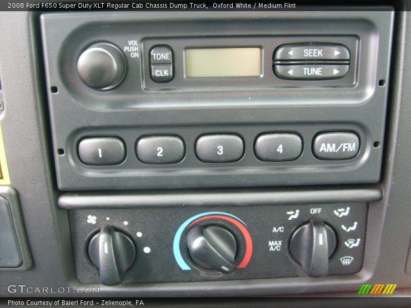 Oxford White / Medium Flint 2008 Ford F650 Super Duty XLT Regular Cab Chassis Dump Truck