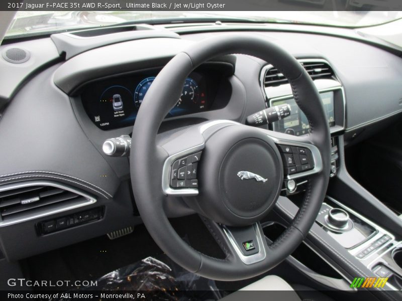  2017 F-PACE 35t AWD R-Sport Steering Wheel