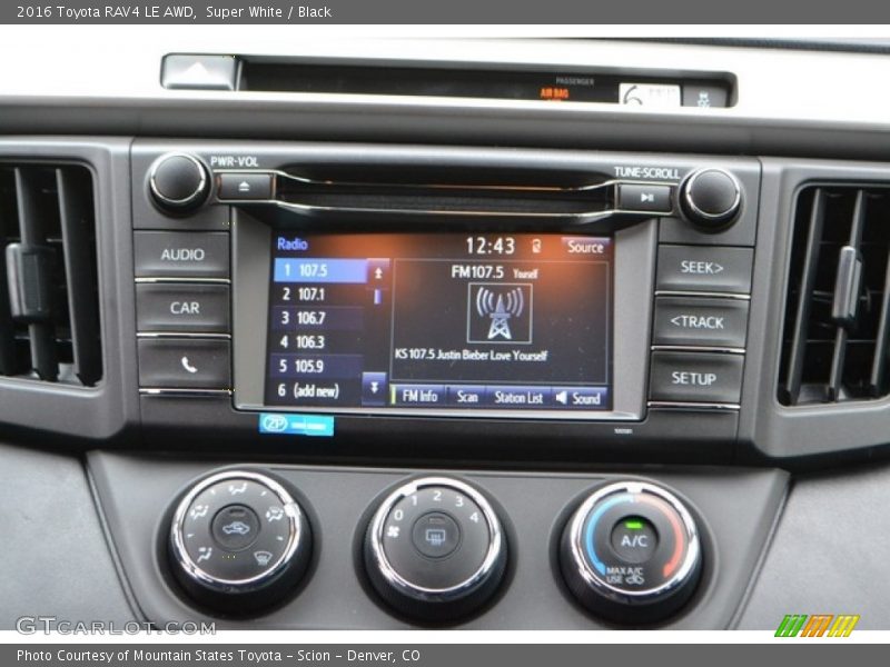 Super White / Black 2016 Toyota RAV4 LE AWD