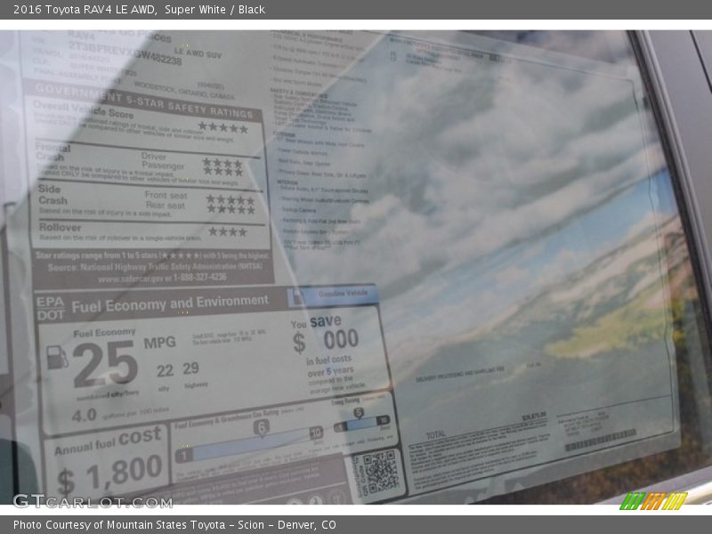 Super White / Black 2016 Toyota RAV4 LE AWD