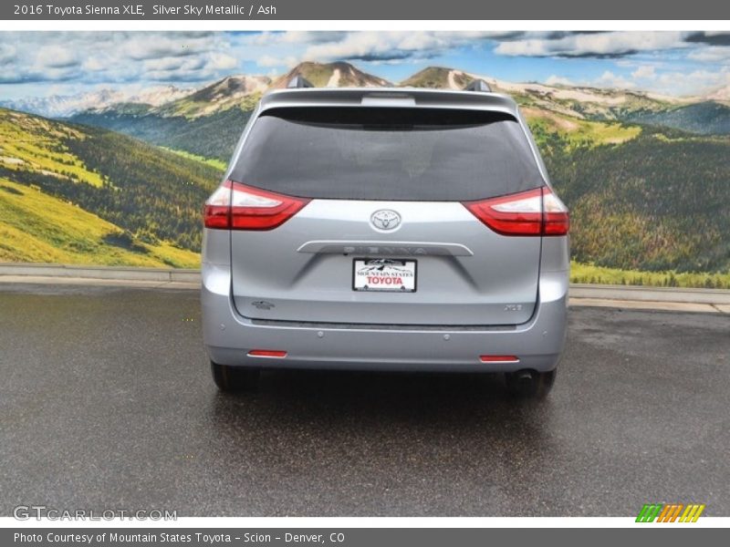 Silver Sky Metallic / Ash 2016 Toyota Sienna XLE