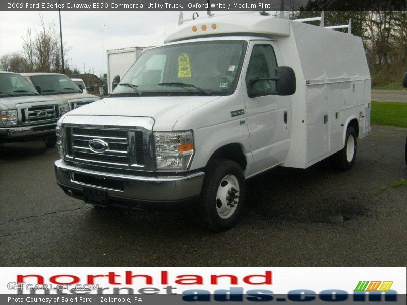 Oxford White / Medium Flint 2009 Ford E Series Cutaway E350 Commercial Utility Truck