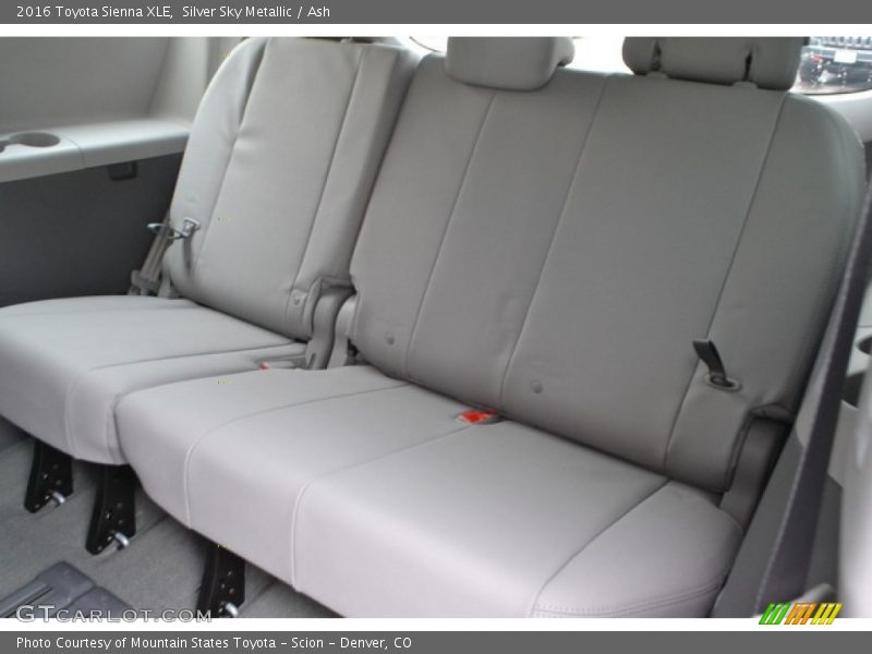Silver Sky Metallic / Ash 2016 Toyota Sienna XLE