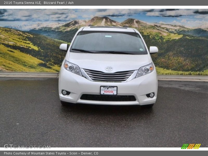 Blizzard Pearl / Ash 2016 Toyota Sienna XLE