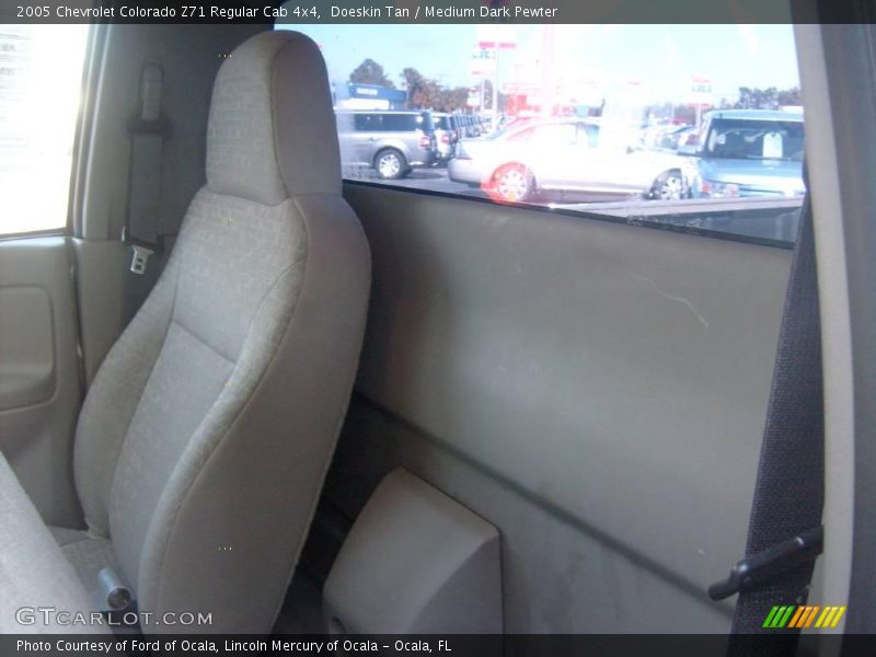 Doeskin Tan / Medium Dark Pewter 2005 Chevrolet Colorado Z71 Regular Cab 4x4