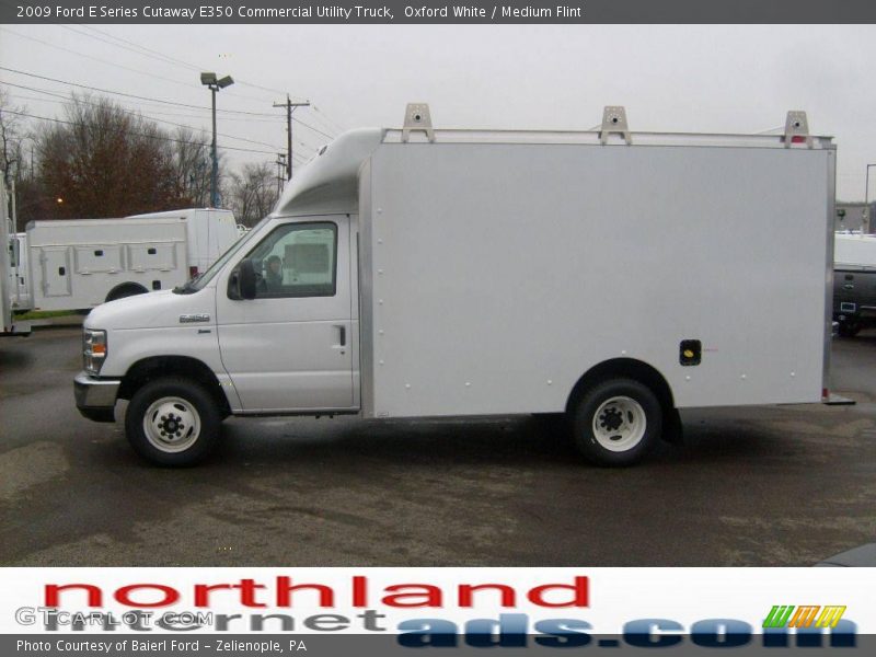 Oxford White / Medium Flint 2009 Ford E Series Cutaway E350 Commercial Utility Truck