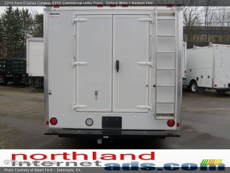 Oxford White / Medium Flint 2009 Ford E Series Cutaway E350 Commercial Utility Truck