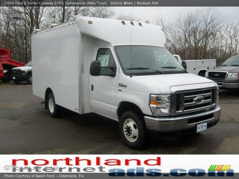 Oxford White / Medium Flint 2009 Ford E Series Cutaway E350 Commercial Utility Truck